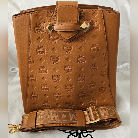MCM Calfskin Ottomar Monogram Essential Bucket Bag - Picture 2 of 8